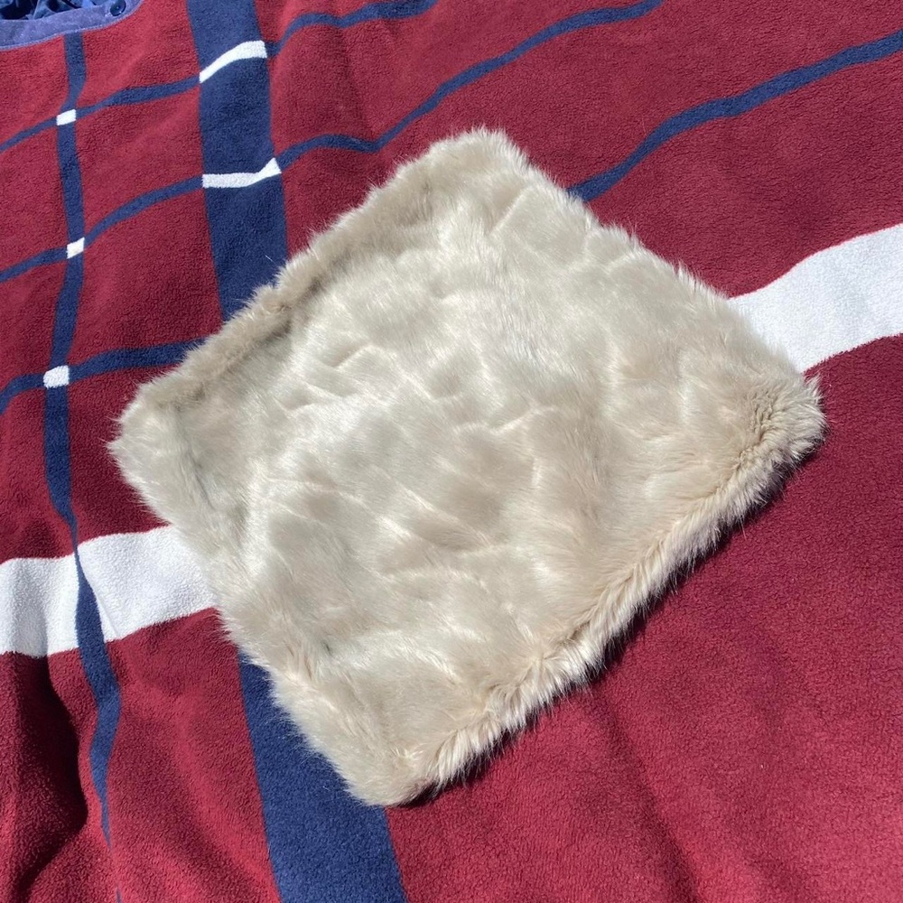 Pottery Barn Faux Fur Ruched square Pillow case sham cover Ivory 18x18”